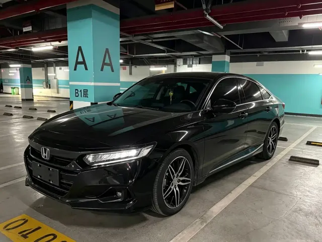 Фотография автомобиля — Honda Accord