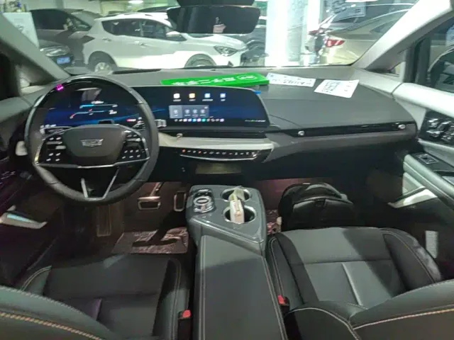 Cadillac Optiq — Фото автомобиля 9
