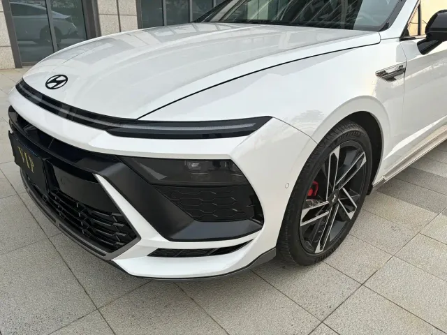 Hyundai Sonata — Фото автомобиля 4