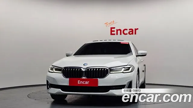 BMW 5-Series 5 серия (G30) 530i xDrive Luxury — Фото автомобиля 2