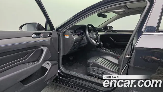 Volkswagen Passat — Фото автомобиля 13