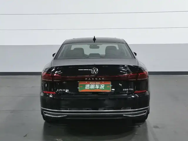 Volkswagen Passat — Фото автомобиля 4