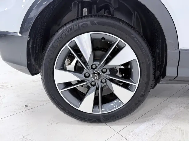 Audi Q2L — Фото автомобиля 24