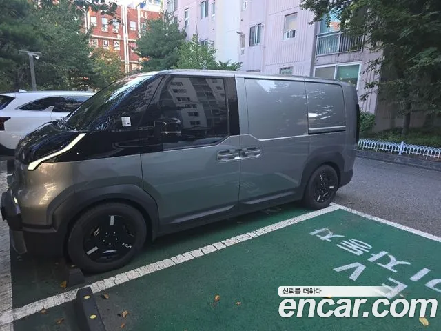 Kia PV5 — Фото автомобиля 10