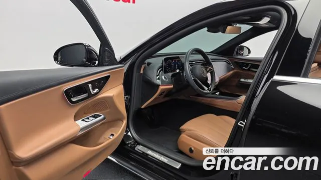 Mercedes-Benz E-Class W214 — Фото автомобиля 15
