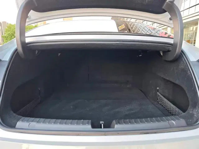 Geely Galaxy E8 — Фото автомобиля 16