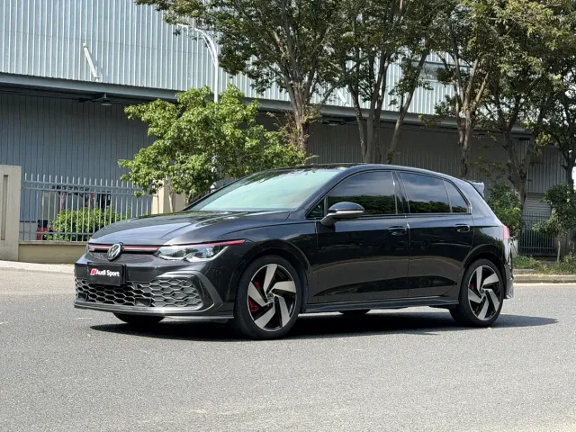 Volkswagen Golf GTI — Фото автомобиля 4