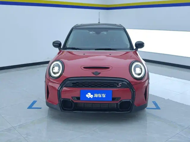 MINI Hatch — Фото автомобиля 2