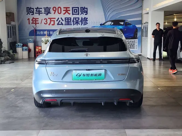 Nio ET5 Touring — Фото автомобиля 8