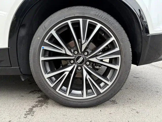 Cadillac GT4 — Фото автомобиля 14
