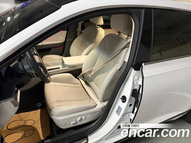 Hyundai Grandeur Grandeur (GN7) 2.5 Бензин 2WD — Фото автомобиля 6