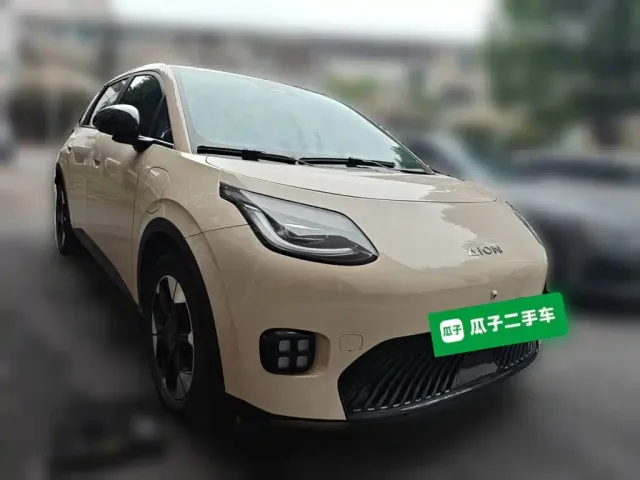 GAC Aion UT — Фото автомобиля 3