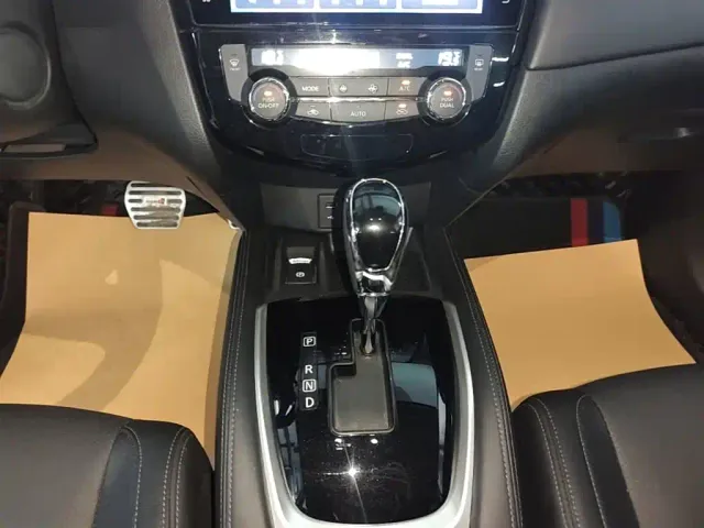 Nissan X-Trail — Фото автомобиля 13