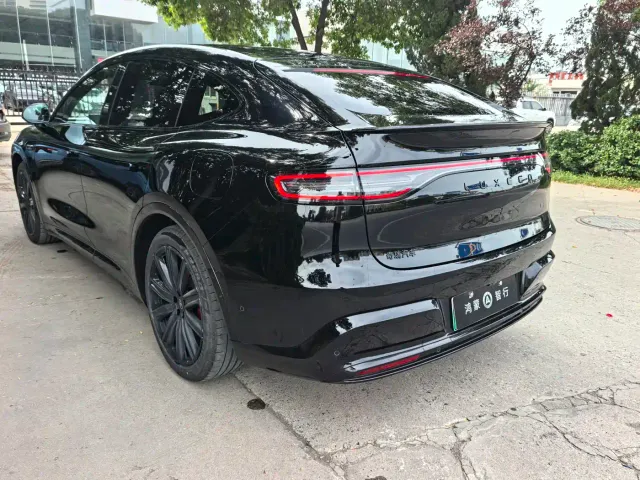 Luxeed R7 — Фото автомобиля 15