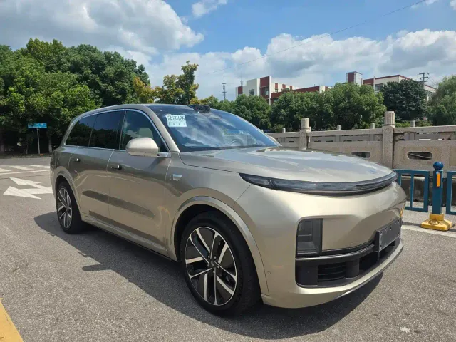 Li Auto L9 — Фото автомобиля 2