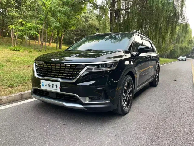 Фотография автомобиля — Kia Carnival