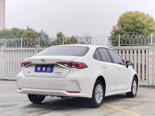 Toyota Corolla — Фото автомобиля 6