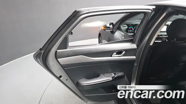 Kia K5 Generation 3 — Фото автомобиля 13