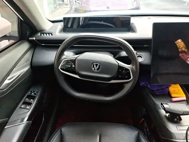 Changan Lamore — Фото автомобиля 15