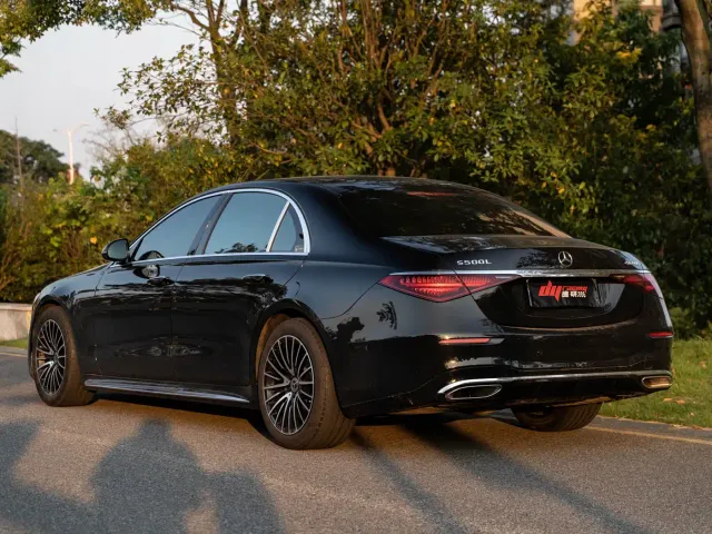 Mercedes-Benz S-Class — Фото автомобиля 4
