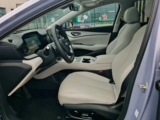 BYD Seal 07 EV 2026 Model 705 Flagship — Фото автомобиля 4