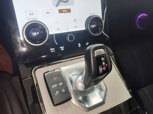 Land Rover Range Rover Evoque — Фото автомобиля 13