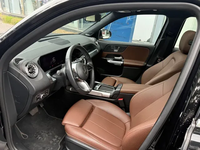 Mercedes-Benz EQB — Фото автомобиля 4