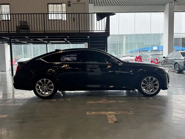 Cadillac CT5 — Фото автомобиля 4