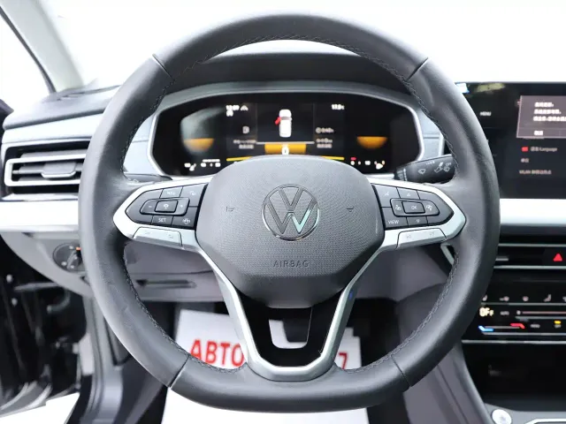 Volkswagen Lavida — Фото автомобиля 11