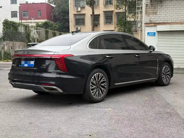 Hongqi H5 — Фото автомобиля 7