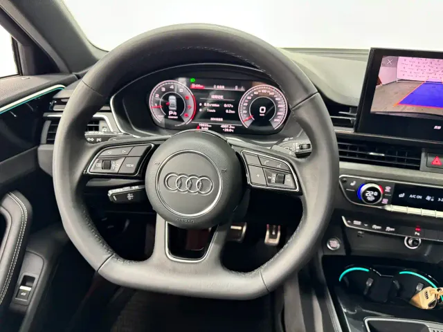 Audi A4L — Фото автомобиля 10