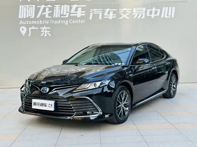 Toyota Camry — Фото автомобиля 14