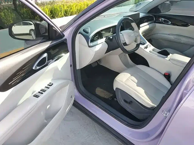 Geely Starry Wish — Фото автомобиля 15