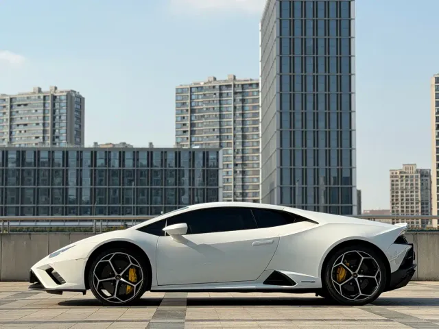 Lamborghini Huracan — Фото автомобиля 18