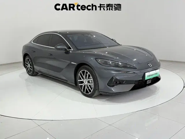 Denza Z9 — Фото автомобиля 2