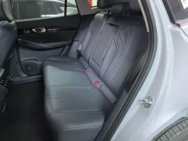 Geely Galaxy E5 — Фото автомобиля 16