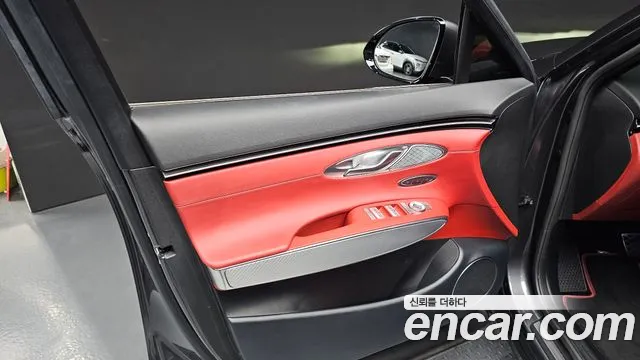 Genesis GV70 2.5T Бензин 2WD — Фото автомобиля 24