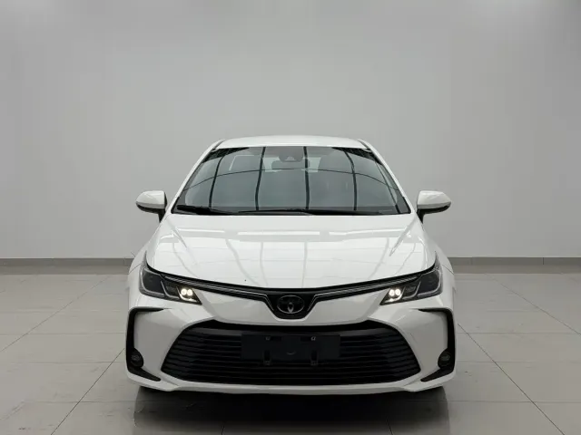 Toyota Corolla — Фото автомобиля 2