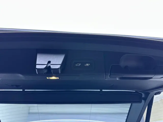 Volvo XC60 — Фото автомобиля 15