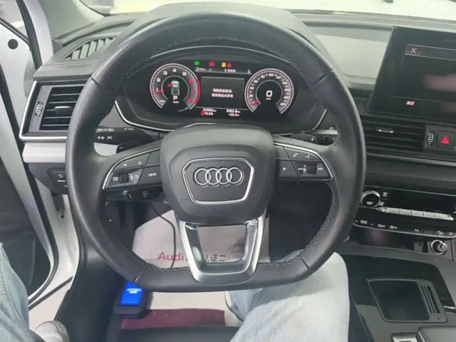 Audi Q5L — Фото автомобиля 16