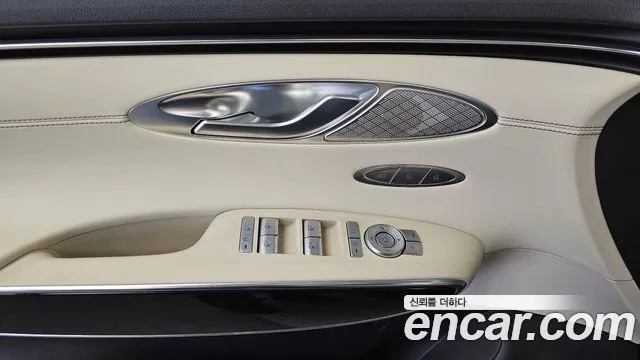 Genesis GV70 — Фото автомобиля 27