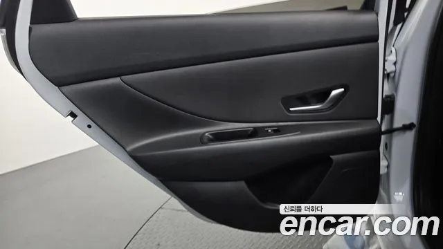 Hyundai Avante CN7 — Фото автомобиля 14