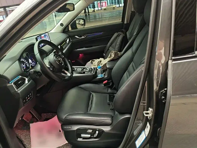 Mazda CX-8 — Фото автомобиля 14