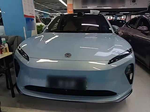 Nio ET5 — Фото автомобиля 2