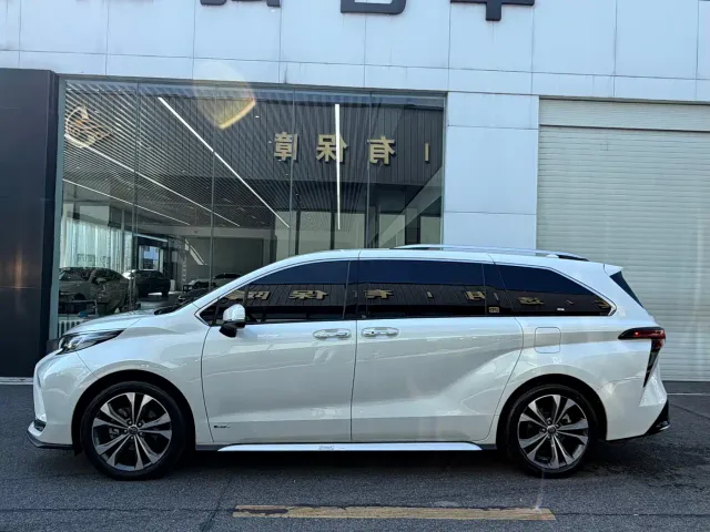 Toyota Granvia — Фото автомобиля 4