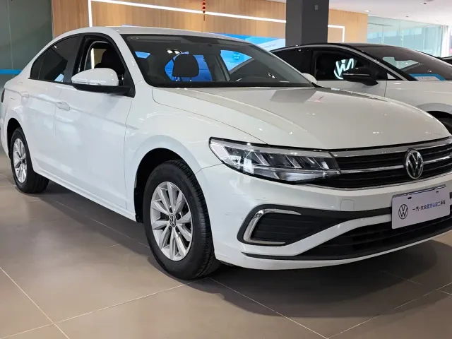 Volkswagen Bora — Фото автомобиля 3