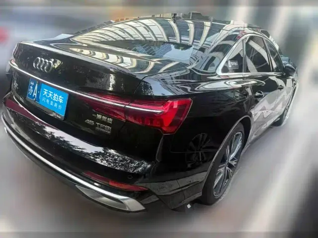 Audi A6L — Фото автомобиля 2