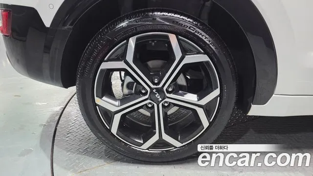 Kia Niro The All New Niro Signature — Фото автомобиля 4