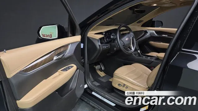 Cadillac XT6 — Фото автомобиля 10