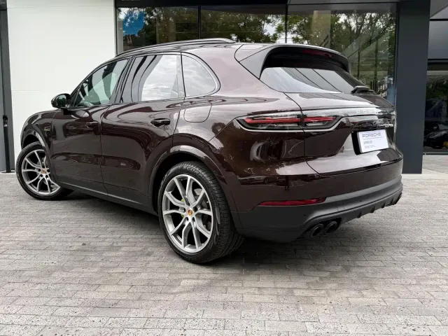 Porsche Cayenne — Фото автомобиля 5